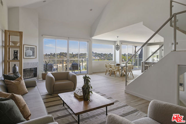 2264 Moreno Drive, Los Angeles CA: https://media.crmls.org/mediaz/80729af5-2a85-4e56-9800-6c6b6734d78e.jpg