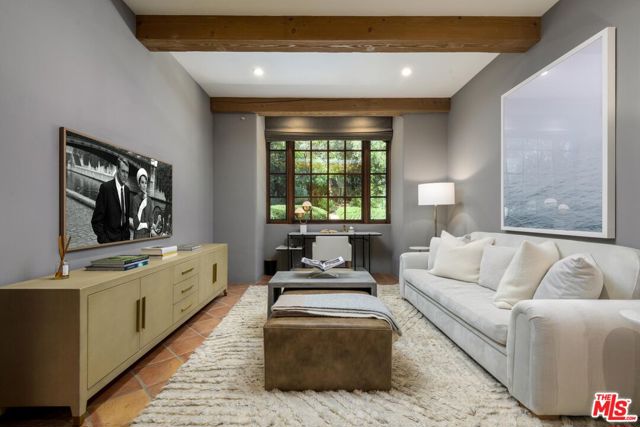 849 Ashley Road, Montecito CA: https://media.crmls.org/mediaz/80737bf1-c67f-4123-b1d0-a013056bdb1f.jpg