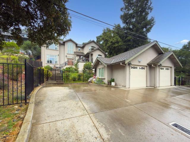 17645 Manzanita Drive, Morgan Hill CA: https://media.crmls.org/mediaz/8073a9d6-f9d4-42e2-83e4-8683755f3842.jpg
