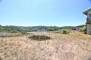 17280 Tamara Lane, Royal Oaks CA: https://media.crmls.org/mediaz/8074336a-8059-4de3-946c-884070dc0129.jpg