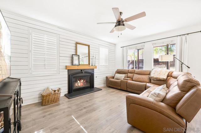 Image 19 of 41 For 26849 Silver Spur Ct