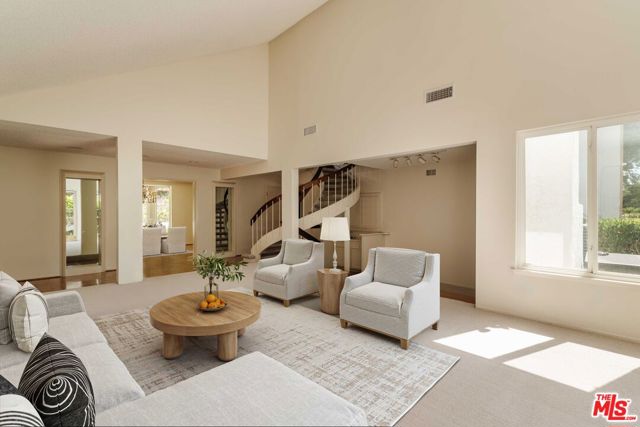 Drew Fenton | 17053 Palisades Circle Pacific Palisades CA | MLS: 7433748 Drew Fenton | 17053 Palisades Circle Pacific Palisades CA | MLS: 7433748