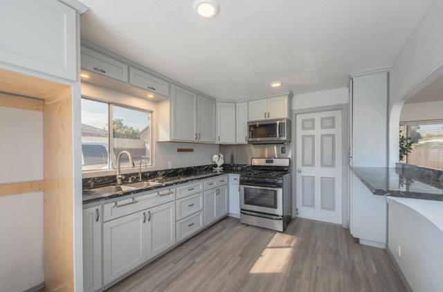 109 Denner Road, Salinas CA: https://media.crmls.org/mediaz/8077d57c-f339-4738-8660-0000950652f2.jpg