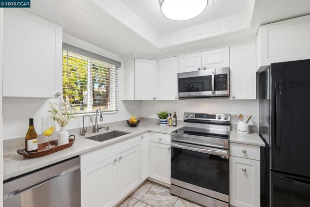 1804 Wildbrook Ct, Concord CA: https://media.crmls.org/mediaz/807840c1-9760-44ae-989e-e08b9374b8a0.jpg