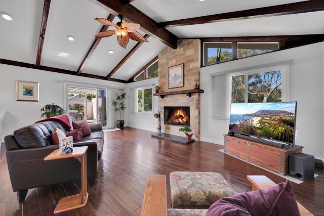3467 Shawnee Rd, San Diego CA: https://media.crmls.org/mediaz/80795715-88da-4b67-a393-307ba8aa15f7.jpg