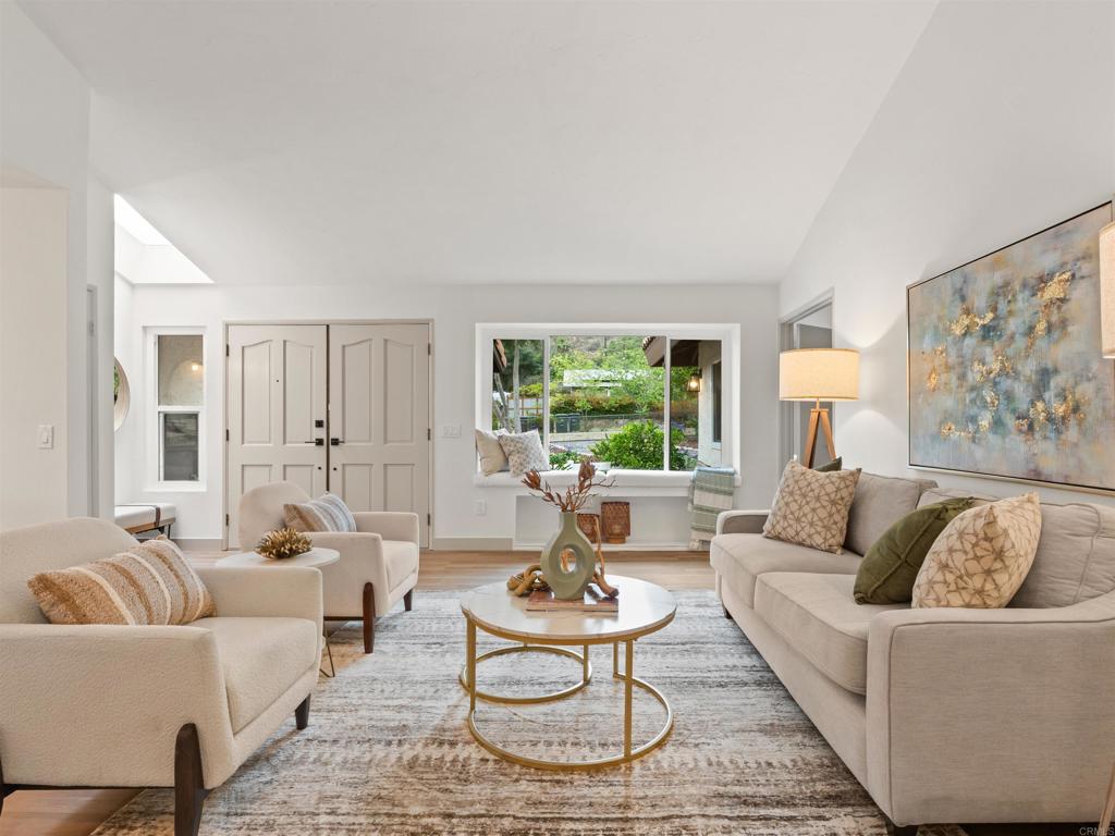 13737 Temple Street - photo 8