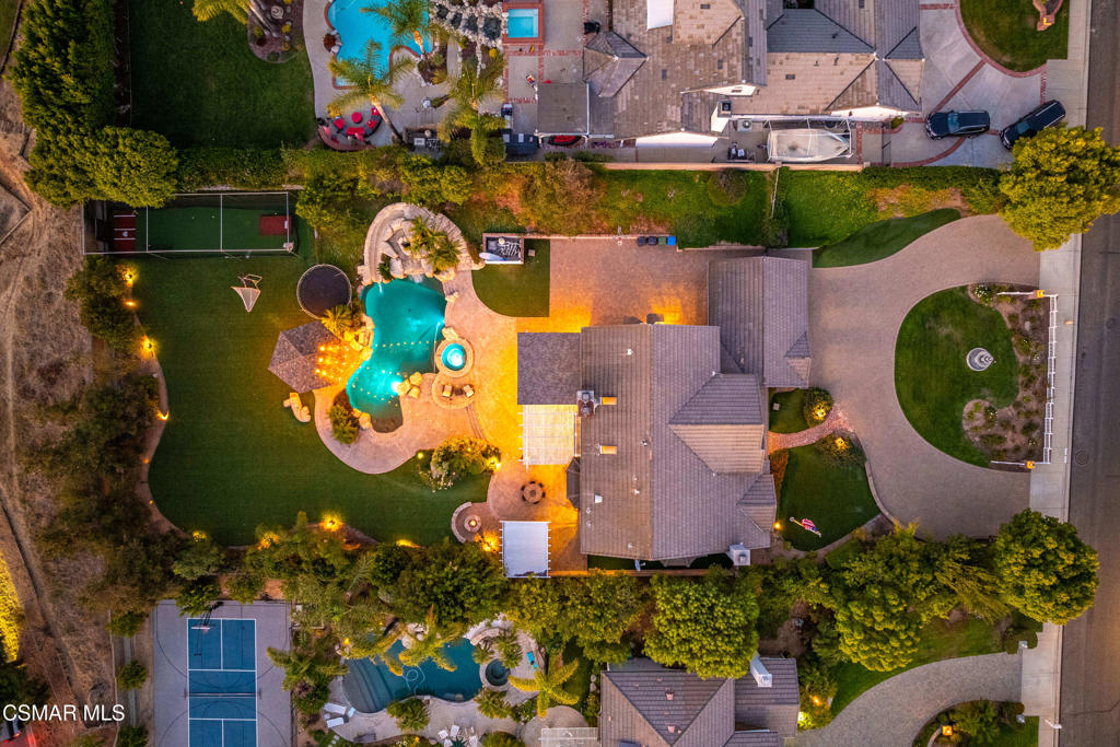 https://media.crmls.org/mediaz/807c1226-7a1e-4c54-8910-19f69c489cce.jpg?preset=X-Large
