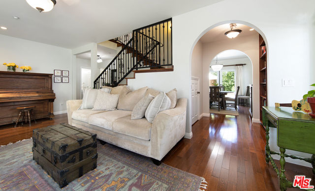 11245 RYANDALE Drive photo 8