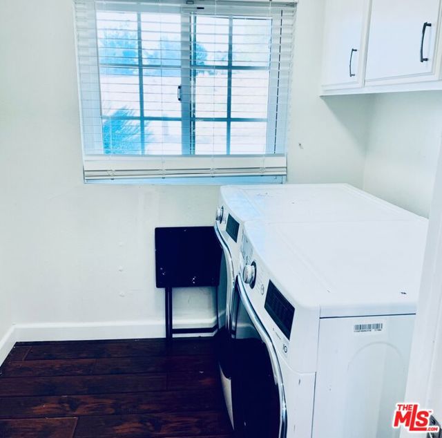 11158 Newcastle Avenue, Granada Hills CA: https://media.crmls.org/mediaz/807c64ff-f6f5-4c04-bccf-ff8e4dbaa730.jpg