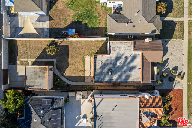 618 W 111th Place, Los Angeles CA: https://media.crmls.org/mediaz/807c926e-cc5b-4e26-82cc-12b5e5f2d62a.jpg