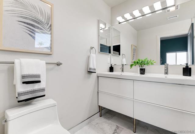 3739 31St St, San Diego CA: https://media.crmls.org/mediaz/807cafd9-58e4-4ded-8eeb-5fc71cd0256b.jpg