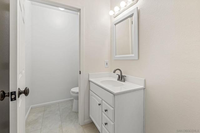 8069 Caminito Gianna, La Jolla CA: https://media.crmls.org/mediaz/807d1ab2-c971-4348-8372-98426227f8b9.jpg