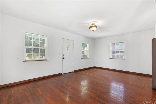 Image 7 of 48 For 10354 Prospect Avenue