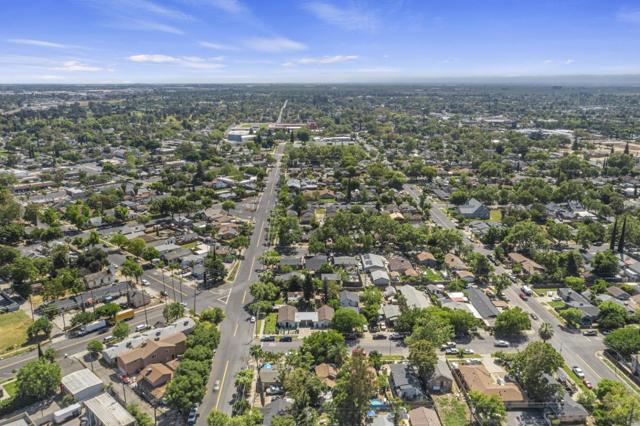 101 Maple Street, Modesto CA: https://media.crmls.org/mediaz/807f1c22-eb06-41f6-a920-c16551279137.jpg
