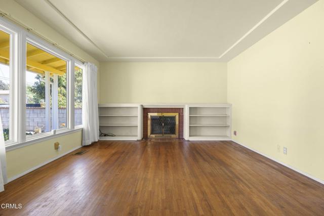 Detail Gallery Image 4 of 30 For 3662 Loma Vista Rd, Ventura,  CA 93003 - 3 Beds | 2 Baths