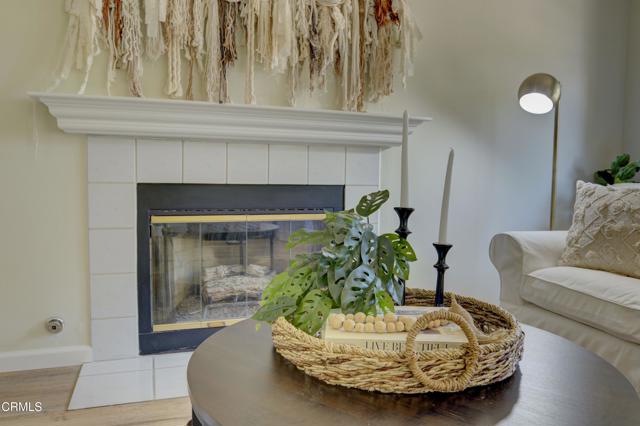 644 Orwell Lane, Ventura CA: https://media.crmls.org/mediaz/807f9104-376a-4723-8841-b139d995a53a.jpg