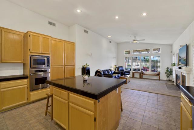 Detail Gallery Image 13 of 47 For 2022 Highland View, Escondido,  CA 92026 - 3 Beds | 2 Baths