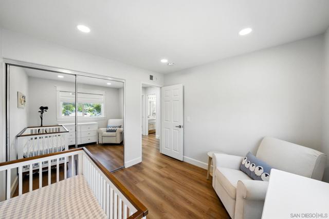 12135 Via San Loreno, San Diego CA: https://media.crmls.org/mediaz/807fbad3-8306-400b-9cfc-ab4b1abc0ecf.jpg