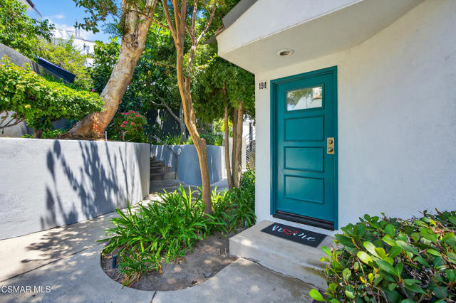1182 Tivoli Lane, Simi Valley CA: https://media.crmls.org/mediaz/80812b79-f709-449e-9fca-c23a0e2a2f1e.jpg