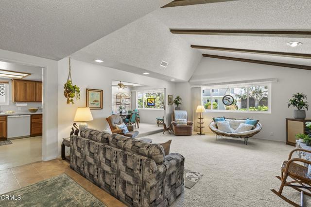 4907 Island View Street, Oxnard CA: https://media.crmls.org/mediaz/8081caf8-f372-435c-a572-65f31f8ad208.jpg