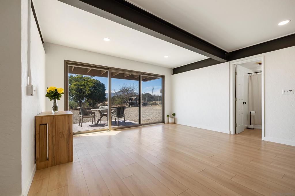 MLS #250043179SD image #21