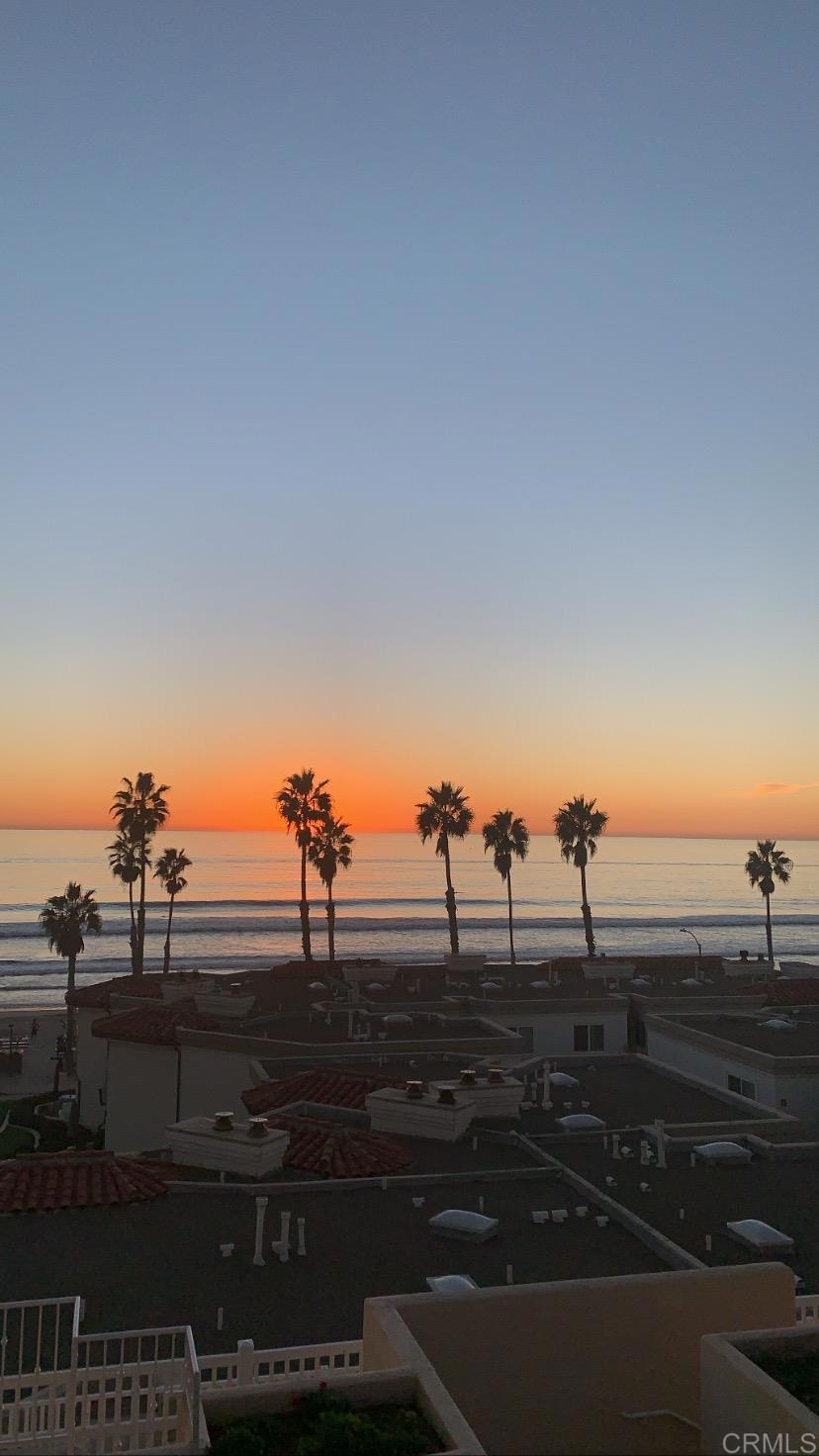 https://media.crmls.org/mediaz/80823095-691f-4391-b9b9-82847b08a5c8.jpg?preset=X-Large