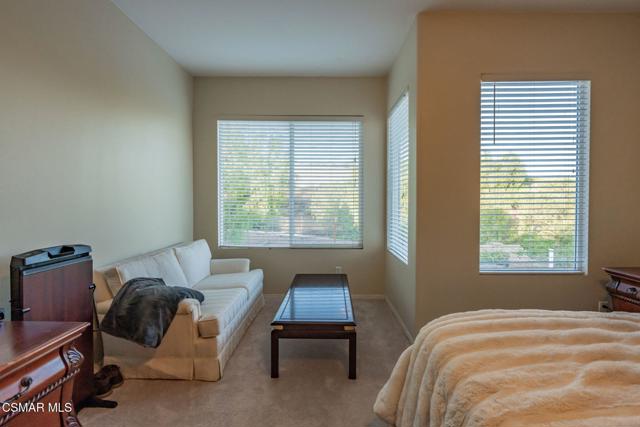 4260 Crabapple Court, Moorpark CA: https://media.crmls.org/mediaz/80827bc7-cf66-47fd-afdf-f6df6be33bca.jpg