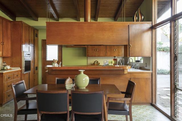 Detail Gallery Image 7 of 31 For 1995 Paloma St, Pasadena,  CA 91104 - 3 Beds | 2 Baths