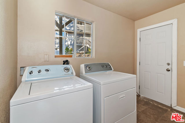 28665 Zion Drive, Lake Arrowhead CA: https://media.crmls.org/mediaz/80837587-8a29-42c1-845c-e4ff413505c8.jpg