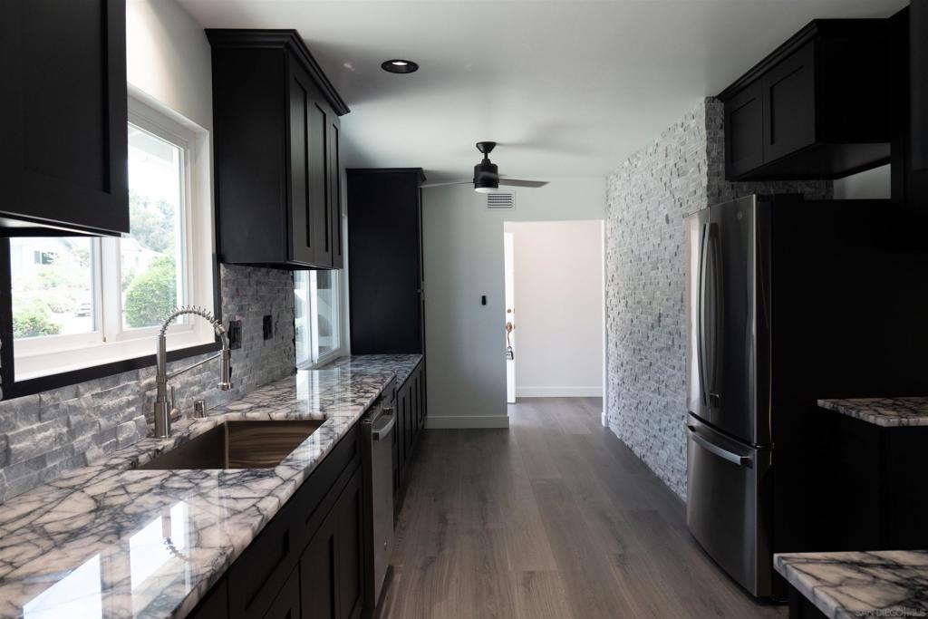 MLS #250035389SD image #12