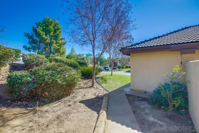 2188 Alpine Glen Pl, Alpine, California 91901, 3 Bedrooms Bedrooms, ,2 BathroomsBathrooms,Condominium,For Sale,Alpine Glen Pl,250017411SD