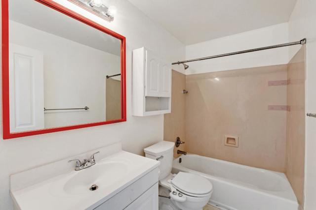 0 20th Street, San Francisco CA: https://media.crmls.org/mediaz/8085b006-4f38-49f7-891f-6d275f15b1a9.jpg