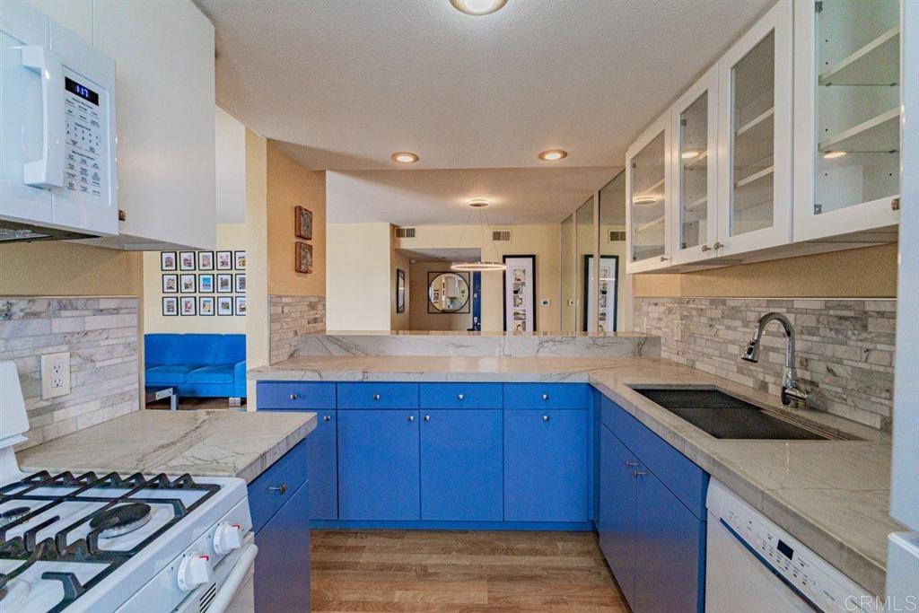 1202 Pacific Street - photo 8