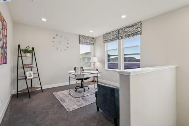 5789 Nugget Way, Dublin CA: https://media.crmls.org/mediaz/80873829-7010-48d5-b793-0a5a3033f4ea.jpg