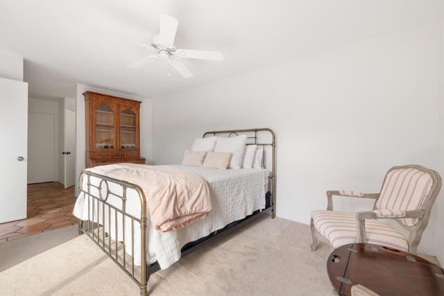 48980 Wildwood Lane, Palm Desert CA: https://media.crmls.org/mediaz/8088d3b1-a6d5-468f-926c-82752e5905f5.jpg
