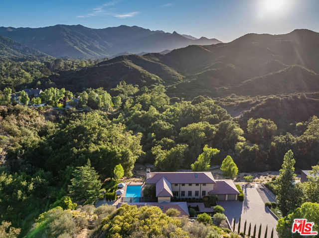 1045 Cold Canyon Road, Calabasas CA: https://media.crmls.org/mediaz/8089b16c-e256-484c-a0de-eba8bbd4e7f6.jpg