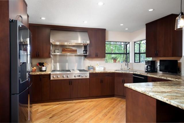 350 Aurora Road, Soquel CA: https://media.crmls.org/mediaz/8089d70b-04d6-4e53-9a63-de3687879793.jpg