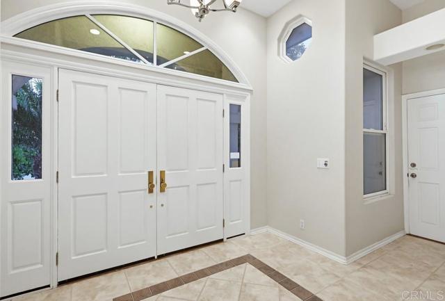 Detail Gallery Image 7 of 70 For 3539 Mount Laurence Dr, San Diego,  CA 92117 - 4 Beds | 3 Baths