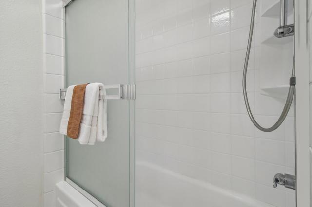1 Spinnaker Place, Redwood City CA: https://media.crmls.org/mediaz/808b8296-4763-489b-adec-ceebab49175b.jpg