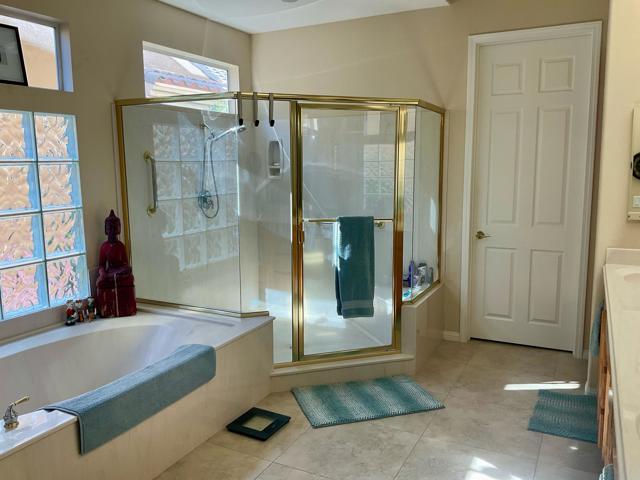 37810 Pineknoll Avenue, Palm Desert CA: https://media.crmls.org/mediaz/808ddf8a-3fe7-4544-9ef1-064f93beebed.jpg