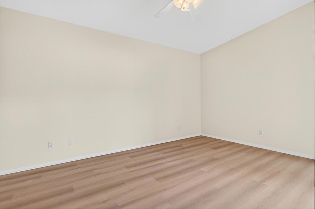 MLS #219139123PS image #12