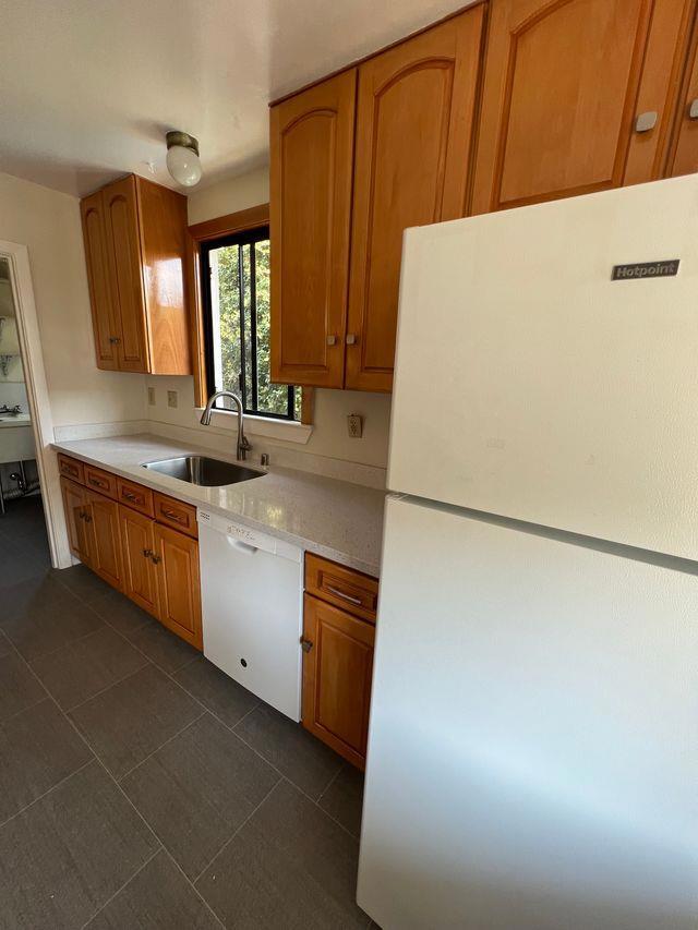 1632 Albemarle Way, Burlingame CA: https://media.crmls.org/mediaz/808dfa39-41d4-4d61-9ee0-853cf9b4c47c.jpg