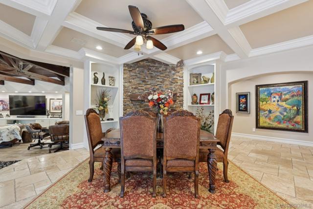 13371 Summit Cir, Poway CA: https://media.crmls.org/mediaz/808e4b12-47ae-4834-b559-e04854862592.jpg