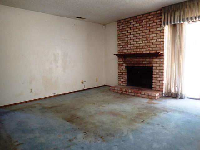 1955 Redwood Road, Hercules CA: https://media.crmls.org/mediaz/808ea822-d15f-4f20-a2c3-6337157606e1.jpg