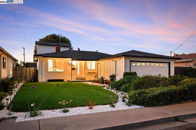 35856 Adobe Dr, Fremont CA: https://media.crmls.org/mediaz/808ed436-7eef-49b7-9e9e-adb6322a9608.jpg