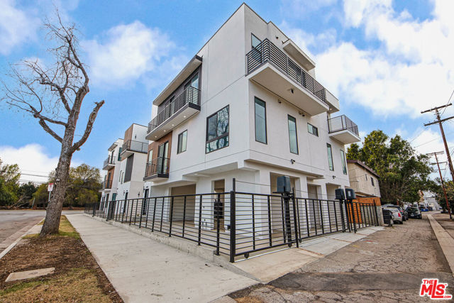 Image 4 of 74 For 6401 Odessa Avenue