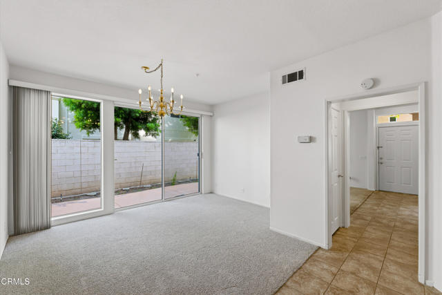 Detail Gallery Image 17 of 42 For 11805 San Tropez Pl, Moorpark,  CA 93021 - 3 Beds | 2/1 Baths