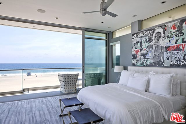 108 THE STRAND, Manhattan Beach, California 90266, 5 Bedrooms Bedrooms, ,8 BathroomsBathrooms,Residential,Sold,THE STRAND,25486205