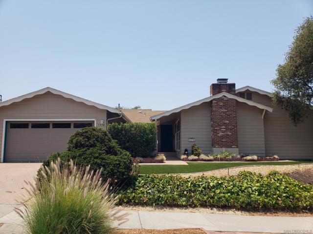 5374 Wellesley Street, La Mesa CA: https://media.crmls.org/mediaz/80909f11-ca7b-468b-948d-a76098963cfb.jpg