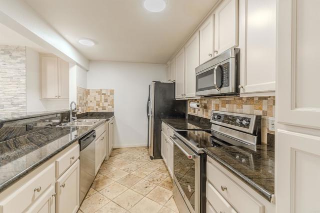 Detail Gallery Image 11 of 55 For 9860 Dale Ave #D10,  Spring Valley,  CA 91977 - 1 Beds | 1 Baths